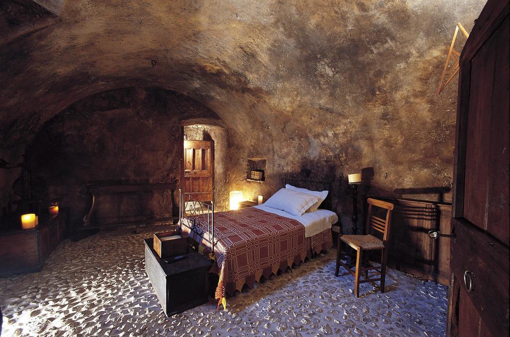 Sextantio Albergo Diffuso Santo Stefano Di Sessanio Eksteriør billede